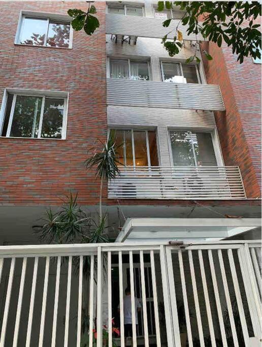 Leblon Quadra Da 3 Quartos Apartemen
